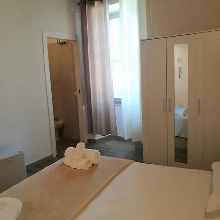 Casa Dei Talenti 招待所 3*